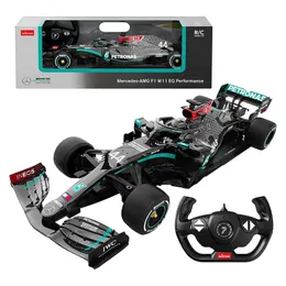 Electric/RC Car Rastar F1 Remote Control Car 1 18 Skala Officiellt licensierad RC-serie Mercedes-AMG F1 W11 EQ Lämpliga RC-bilar för vuxna barn T240422