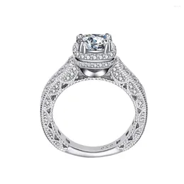 Pierścienie klastra s925 srebrne platowane PT950 Platinum Diamond Pierścień z 7 mm wysokim węglem małym i wszechstronnym minimalistycznym modnym modnym