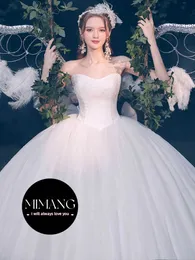 Designerin 'Age of Innocence' trägerlos und minimalistisches Hauptzeitkleid 2024 Neue Braut geht mit einem Kleid für Frauen aus
