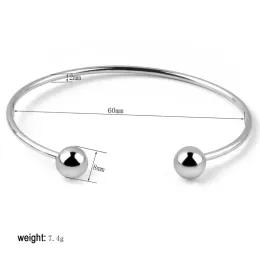 Fili 2pcs/lotto in acciaio inossidabile braccialetti braccialetti di bracciale regolabile Braccialetti di colore argento tono di colore aperto branmante Bracciale basata