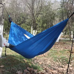 Móveis de acampamento 260*140 cm Ultralight Hammock 380T (20d) Novo abrigo de nylon de pára -quedas para caminhadas e acampamento Y240423