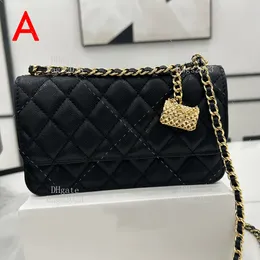 Designer caviar Flap bag luxury chain bag 18 CM 10A High quality lady crossbody bag With box LC102