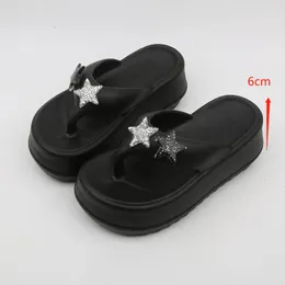 Fashion Star Y2K Pentagram Flip-Flops för kvinnor Summer Casual Platform Wedge Sandaler Korean Outdoor Non-Slip Beach Slippers 240410