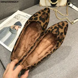 Sapatos casuais escorregam para mulheres 2024 Mulher plana da moda vulcaniza o barco de leopardo chaussure femme zapatillas