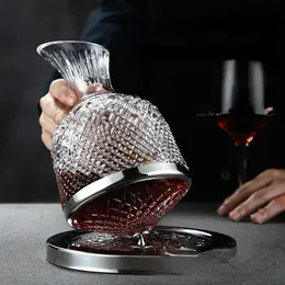 360 نبيذ دوار Decanter تصميم Tumbler موزع البلورة الزجاج النبيذ مرآة البريق البارز البار ديكور الفنون الزجاجية 1500 مل 240410