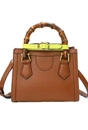 Diana Medium Tote Bag di alta qualità Stuma a tracolla di bambù in pelle vera in pelle per donna Borsa per borse da borsetta per carrozzeria