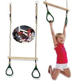 Trapézio de madeira com anéis de ginástica plástica Playground externo 2 em 1 Acessórios para crianças para crianças 240419