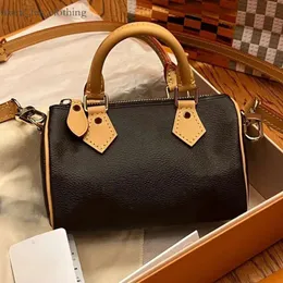 Luis Vuittons сумки вечерние сумки новая модная классическая сумка дизайнерская сумка сумочка кожаная сумочка женская ретро -сцепление сумочка с вареньем для скрещивания с вареньем поперечного кузова 157