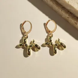 Clips Trendy Gold und Silber Farbe niedliche Tierballonhundoop -Ohrringe für Frauen Kinder Punkschmuck kreative Ohrschnalle