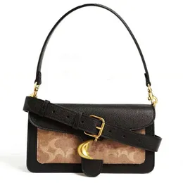 Borsa di design Una borsa a tracolla ragazze lussuose una borsa a tracolla a due dimensioni di colore solido di alta qualità con fibbia vera quadrata a catena grande capacità