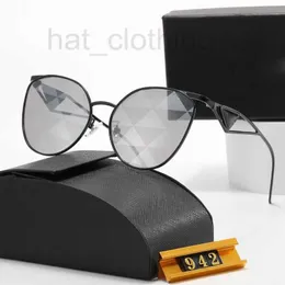 Okulary przeciwsłoneczne projektant okularów przeciwsłonecznych Mężczyźni Klasyczne nastawienie przezroczyste nieregularne ramy metalowa rama kwadratowa popularna retro awangardowa ochrona na zewnątrz skhv
