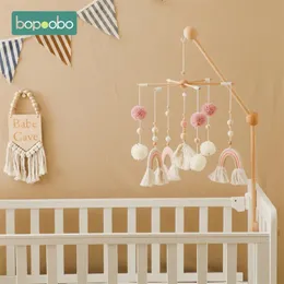 Borns Crib Bed Bell Cartoon Rainbow Shape Toy Baby Baby Rattle 0-12 شهرًا
