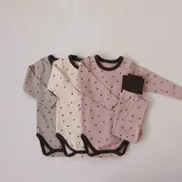 Sets 024m Neugeborenes Kinder Baby Jungen Mädchen 2pcs Kleidung Set Baumwollbodysuit Strampler Hose Anzug Polka Punkt Stretch zweisteuelisches Set Outfit