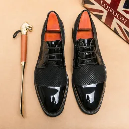 Мужская мода бизнесская обувь кожаная обувь оригинальная дизайн обувь Brogue Shoes Shoes для костюмов для костюма обувь белая свадьба роскошь хорошо