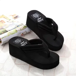 2024 tofflor Summer Wear Fashion High Heel Platform Shoes Thick Bottom Nonslip Beach Ladies Flipflops 240420