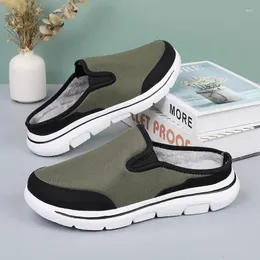 Casual Buty Mężczyźni Plush Keep Winter Treakers Lightweight dla kobiet Dodaj bawełniane kapcie zapatos de hombre slip-on sami