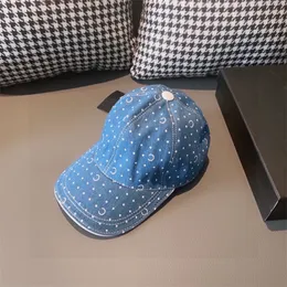 Uomini di lusso Donne Baseball Caps in pelle di mucca in denim con cappelli da design a punta blu leggera e traspirante per il resort