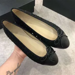 Designer klänningskor kvinna formella skor läder brev båge balett dansskor kvinnor paris platt båt sko dam tramp lata loafers äkta läder sula