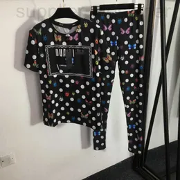 Pontas de duas peças femininas Designer 2023 Verão Novo conjunto Sete estrelas Ladybug Butterfly Print Print Casual Camiseta de manga curta+UNITAL