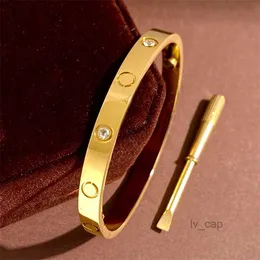 Jewelry Designer Classic 6mm Mens Bracelet Bolt Driver Screw Fashion Bangle Titanium Steel Alloy Gold-plated Craft Never Fade Not Allergic Cjeweler