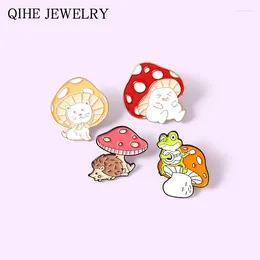 Broschen Cartoon niedliche Pilz Emaille Pins Custom lustige Gitarrenfrosch -Hedgehog -Tasche Lapel Pin Badge Plant Schmuck Geschenk für Freunde