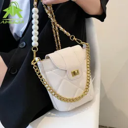 Shoulder Bags Luxury Chain Women Handbag Fashion Lingge Travel 2024 The High Quality Pu Leather Female Messenger Bucket Bag