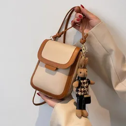 Kvällspåsar 2024 Womens Classic Design Retro Solid Color Buckle Flip Phone Messenger Bag Wallet Ladies Pu Leather Small Purse Bolsas