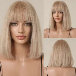 شعر مستعار Bob Blonde 100 ٪ REMY HEARS للنساء المستعارات البيج القصيرة القصيرة مع الانفجارات الكاملة مقاومة للحرارة شعر شعر مستعار يوميا يوميا