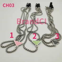 سلسلة لـ Apple iPhone 15 14 13 12 11 Pro Plus Max 7 8 X Xr XS Max Chain حامل لـ AirPods Pro 1 2 3 Pro Fashion Fashion سماعة رأس أسود عبر Triangle Chian Da Pp