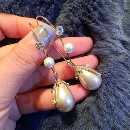 Pearl Drop -Ohrringe für Frauen Mädchen 925 Silbernadel Schöne Luxus Stud Bangle Ohrring Partyzubehör feinen Schmuck 240422