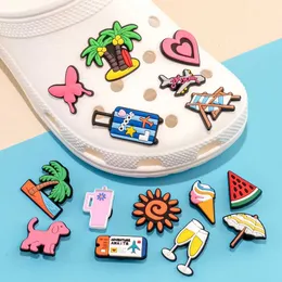Sandaler 15st Beach Vacations Shoe Charms Palms Tree Shoe Decorations Pins For Boy Girls Kids Accessories For Garden Sandals Falls Gifts 240423