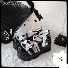 Lässige Schuhe süße süße Frauenmädchen Lolita jk kleine Lederpumpen Japanische runde Kopfprinzessin Plattformabsätze für Dame