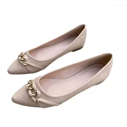 Повседневная обувь обнаженная кожаная женщина Flat Spring Summer Fashion Brand Metal Chain Slip on Lafers Ladies British Style Ballerinas