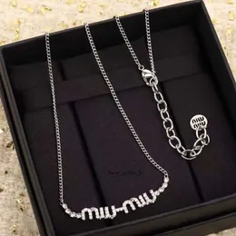 Высокая версия буква Mui Серебряное ожерелье Простые и универсальные темпераменты Высококачественное ожерелье для женщин 808