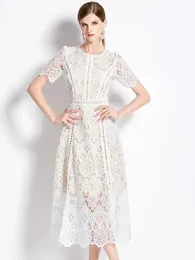 HMA fransk designer mode spetsar hål ut lång klänning kvinnor sommar kort ärm elegant mid-längd högkvalitativ vestidos 240410