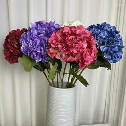 Fiori decorativi 1pcs Artificial Hydrangea Silk Flower Decoration Falso fai da te Bride Bouquet festa di San Valentino