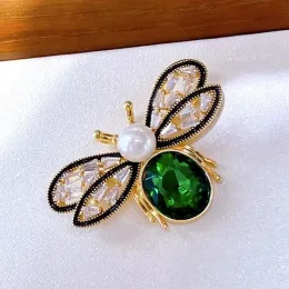 Jewelry Cute Little Bee Brooch 67mm Round and Bright Natural Freshwater Akoya Pearl Highend and Exquisite Design Brooch Jewelry Gift