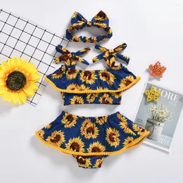 Giyim Setleri 3pc İlkbahar ve Yaz Festivali Bebek Kız Kolsuz Kişiselleştirilmiş Ayçiçeği Plaj Tarzı Yular Elbise Seti