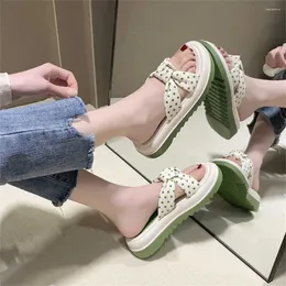 Terlik hafif açılış kauçuk kadın bot ayakkabıları kadınlar için tasarımcı sandalet spor ayakkabıları spor ligi ziyaretçileri dropship xxw3