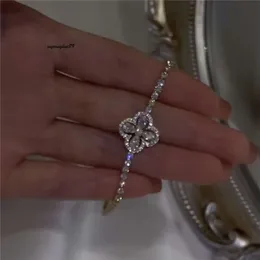 Сестрая сестринской сестры дизайнер браслет живой трансляции четырех листовых клеверов Сверкающий бриллиант Элегантный модный и изысканный браслет для женщин
