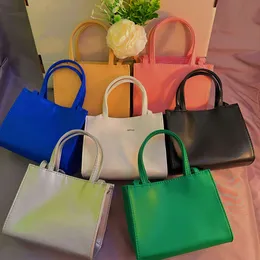 2024 borse designer di alta qualità a 3 taglie da 3 taglie Mini in pelle morbida Mini Woman Borse Crossbody Tote Luxury Shopping Shopping Shopping Multi-Color Borse Satchels sacca