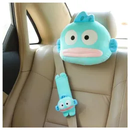 Poduszki kreskówkowe samochody poduszka pasa bezpieczeństwa pokrywka sanrioed anime hangyodon Plush Toys Kawaii Plushie Headrest Belt Pas bezpieczeństwa obudowa ochronna