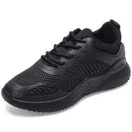 Designer Fashion Light Mens Running Shoes Black White Summer New Fashion Mesh Breattable Outdoor Casual Sports Shoes Flying Woven Shoes DDD