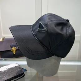Tasarımcı Cap Luxury Klasik Beyzbol Kapağı Ördek Dil Şapkası Baskılı Plaj Şapkası Çok yönlü erkekler ve kadın boş zamanlar nefes alabilen şapka