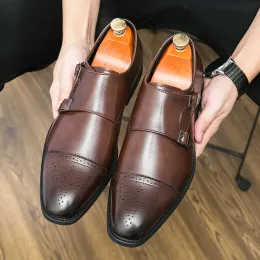 2024 New Oxford Dress Shoes 클래식 비즈니스 공식 신발 남자 연회 웨딩 슈즈 사무실 남자 고급 품질 브라운 더비 신발