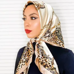 Schals 2024 Mode Seidenquadratschal für Frauen 90 cm Hals Haar Binde Band Bag Warp Weiches Neckerchief Hijab Headscarf Frau Foulard