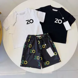 Tasarımcı Marka Tiger Kids Tshirts Şort Setleri Bebek Yürümeye Başlayan Erkek Kızlar Giyim Seti Yaz Beyaz Siyah Lüks Takip Gençlik Giysileri