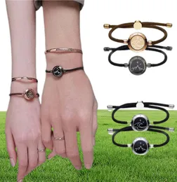 Charmarmband Det starka ljuset som representerar kärlek smarta blinkande armband långdistansanslutning bluetooth kompatibel1334747