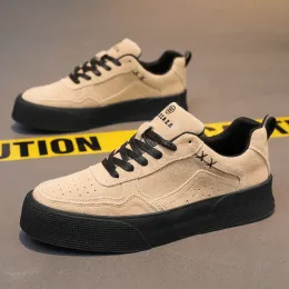 أحذية رخيصة البيع الساخن الرجال Skate Skate Sneakers خمر Khaki الأصلي رجل أحذية رياضية من جلد الغزال منصة أحذية الرجال التزلج أحذية التزلج 2024