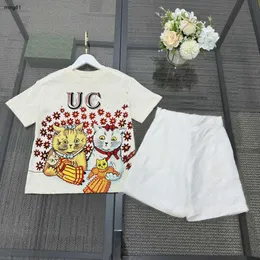 Brand baby tracksuits Summer girls set kids designer clothes Size 100-150 CM Cute cat pattern Round neck T-shirt and shorts 24April